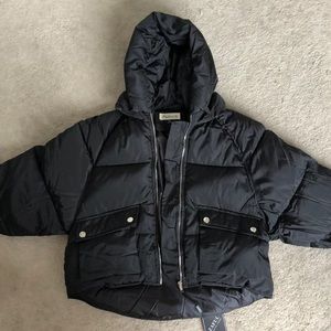 Cropped puffer jacket